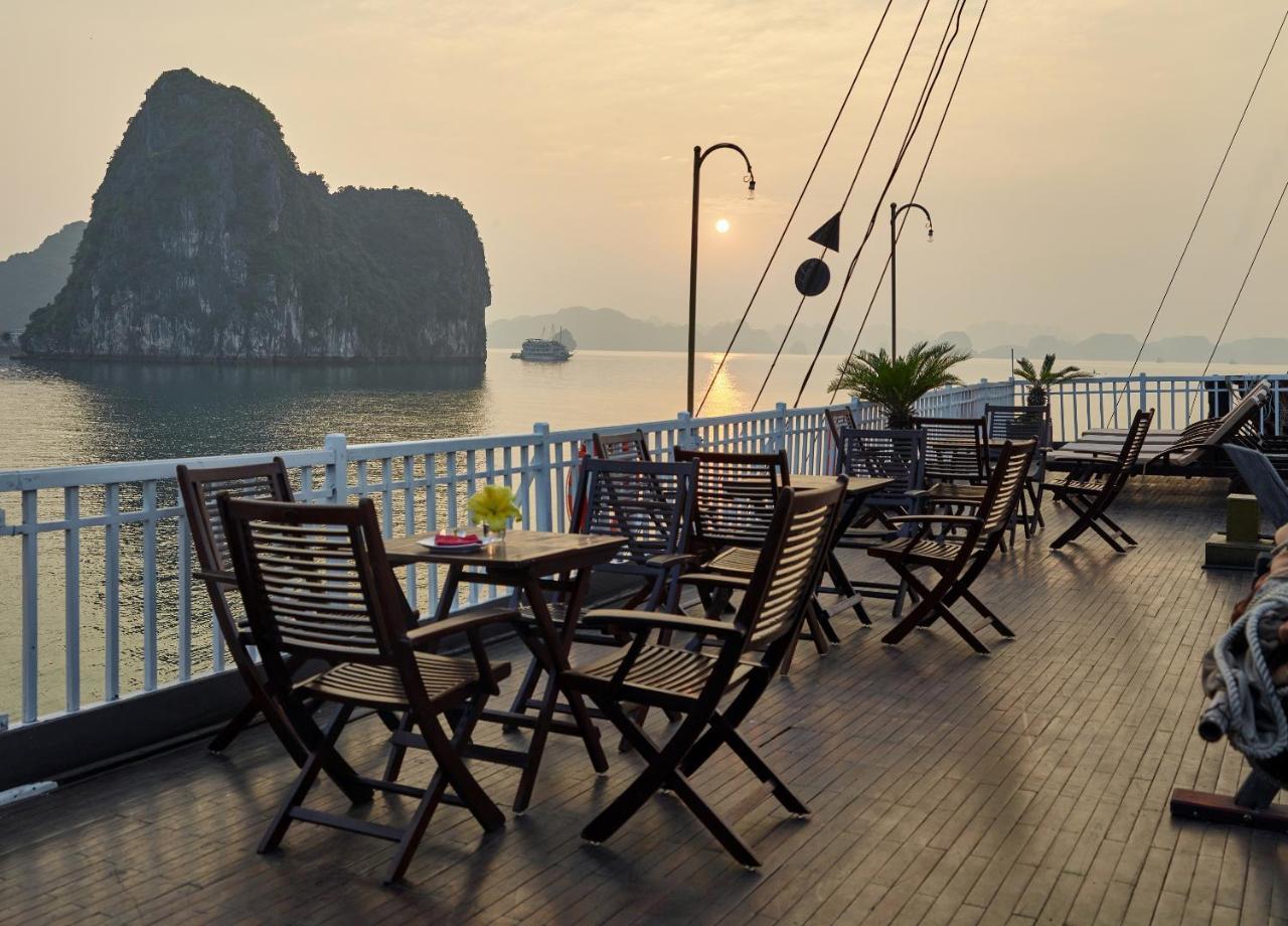 Hotel Garden Bay Premium Cruise à Hạ Long Extérieur photo
